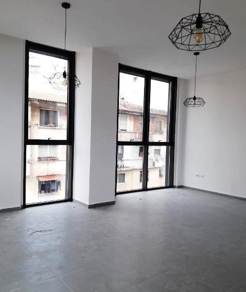 Zyre per Qira prane St.Dinamo