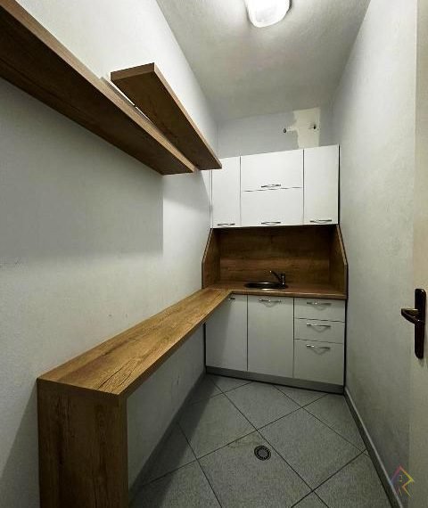 Zyre me qira prane Vesa Center