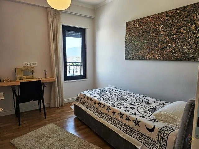 Apartament luksoz per qira ne qender