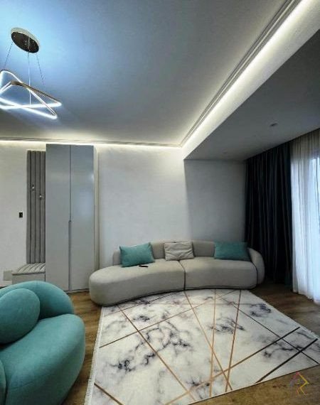 Shitet apartament i bukur prane QSUT