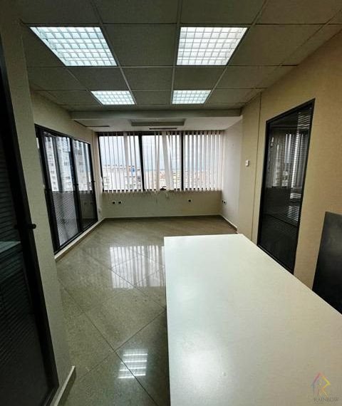 Ambiente zyrash per qira prane Piramides