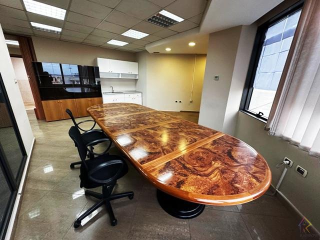 Ambiente zyrash per qira prane Piramides