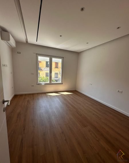 WhatsApp Image 2025-08-27 at 14.45.47 (1)