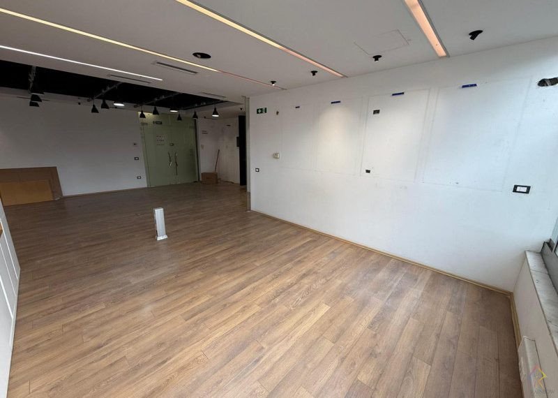 Ambient zyre me qira