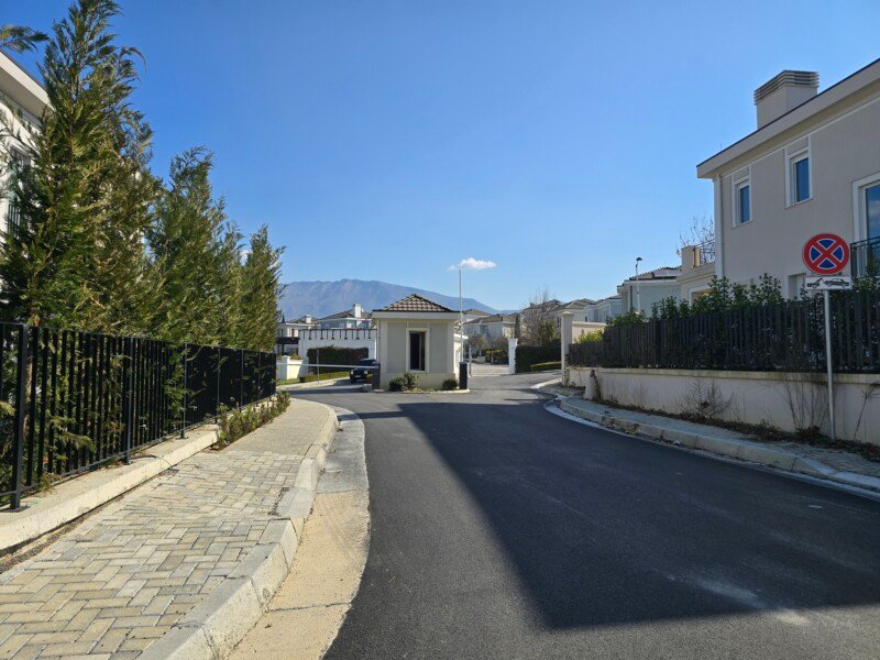 Vilë luksoze për shitje në Rolling Hills Luxury Residences